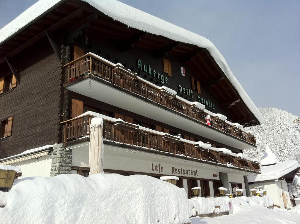 Petit Paradis